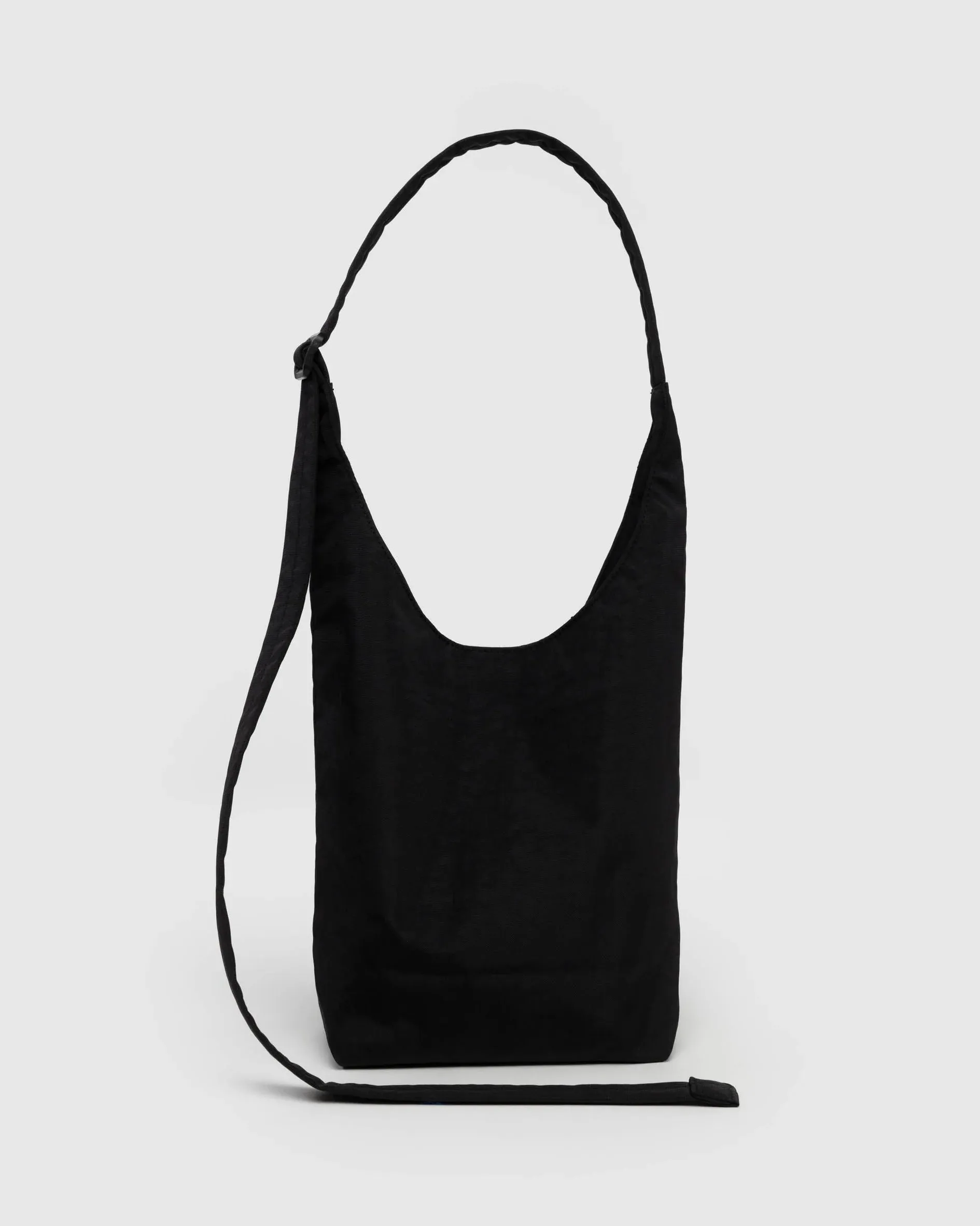 Small Nylon Sling in Black | Baggu Fall '24