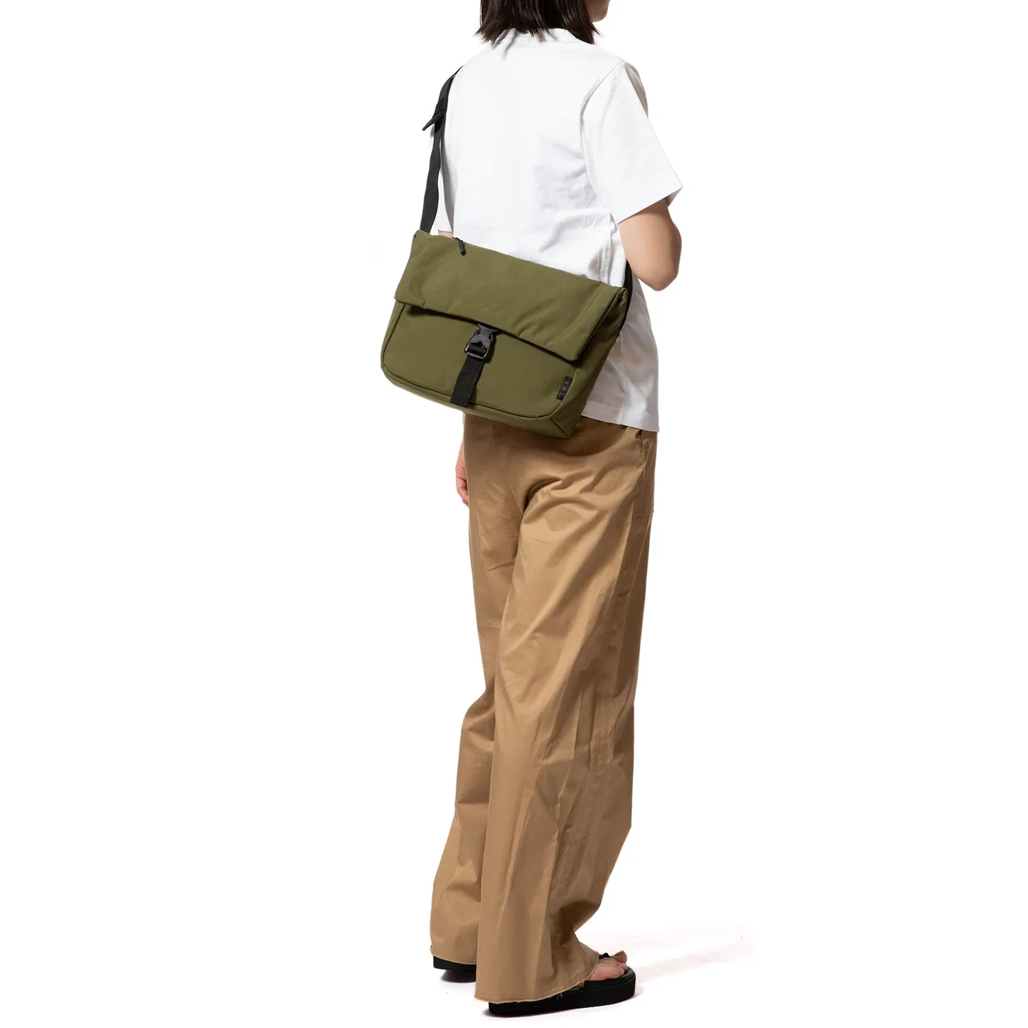 SML | エスエムエル　MESSENGER BAG  S