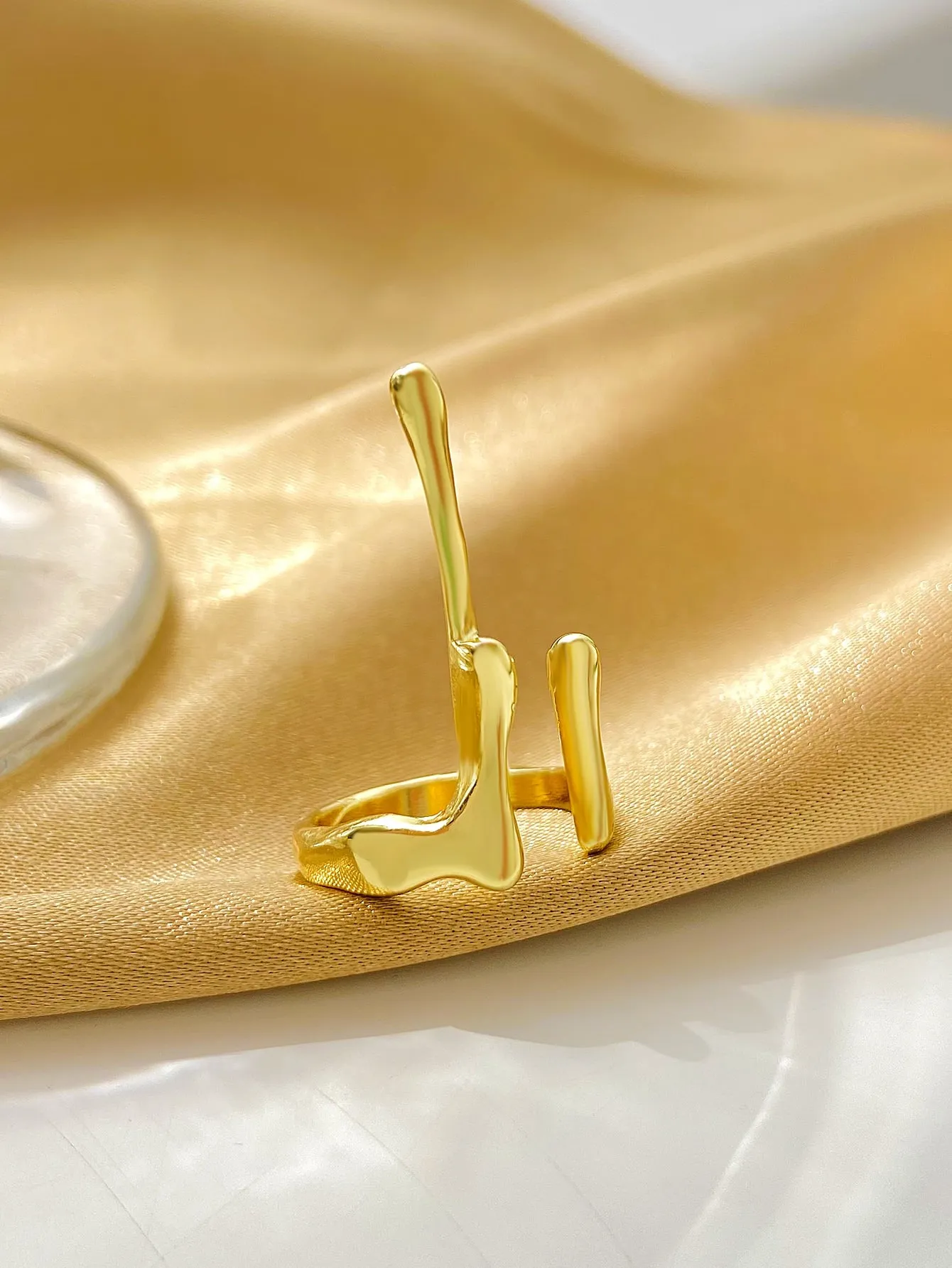 Structured Design Cuff Ring - Gold
