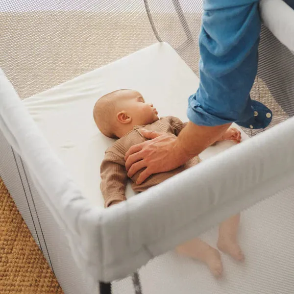 Travel Crib Light Bundle With Fitted Sheet