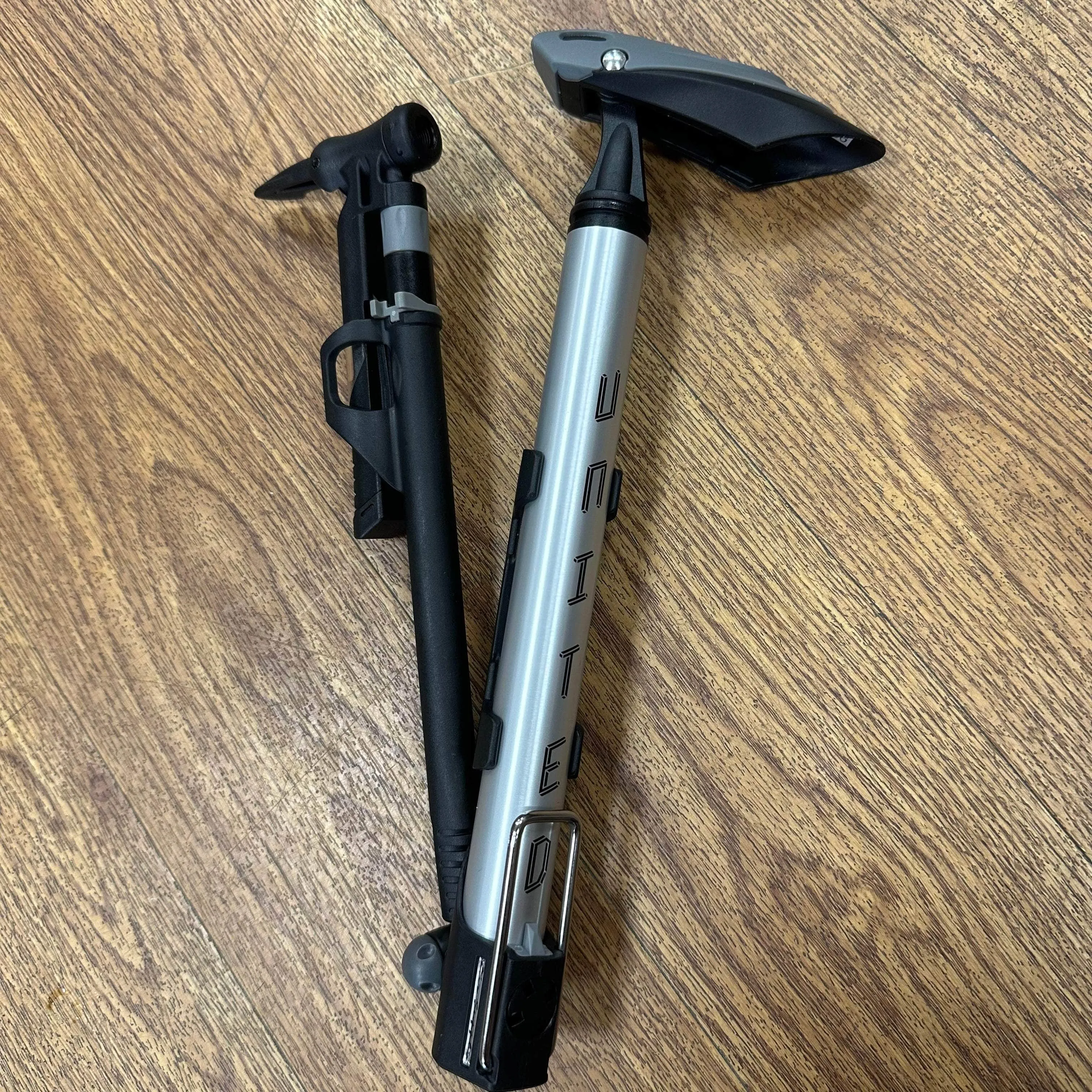 United Mini Track Pump