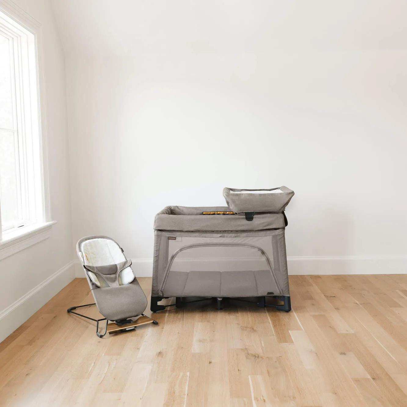 UPPAbaby Remi Bedside Bassinet   Playard   Travel Crib