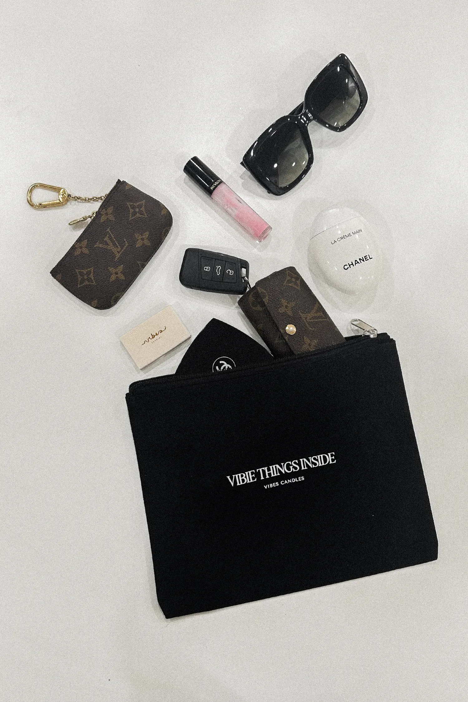 Vibie Things Inside Zippy Bag