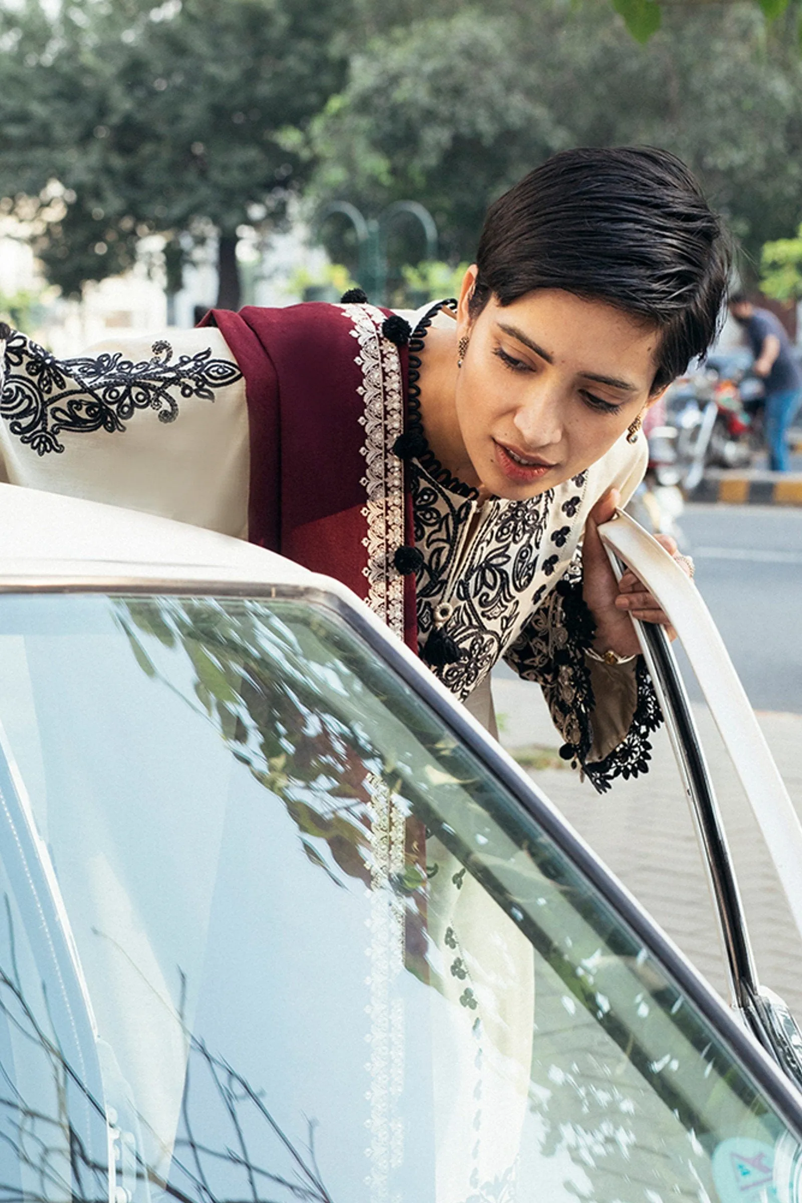 VIDA ZW21-09 |  Zaha Hamrahi Winter Collection 2021 | Unstitched Embroidered Khaddar Suits
