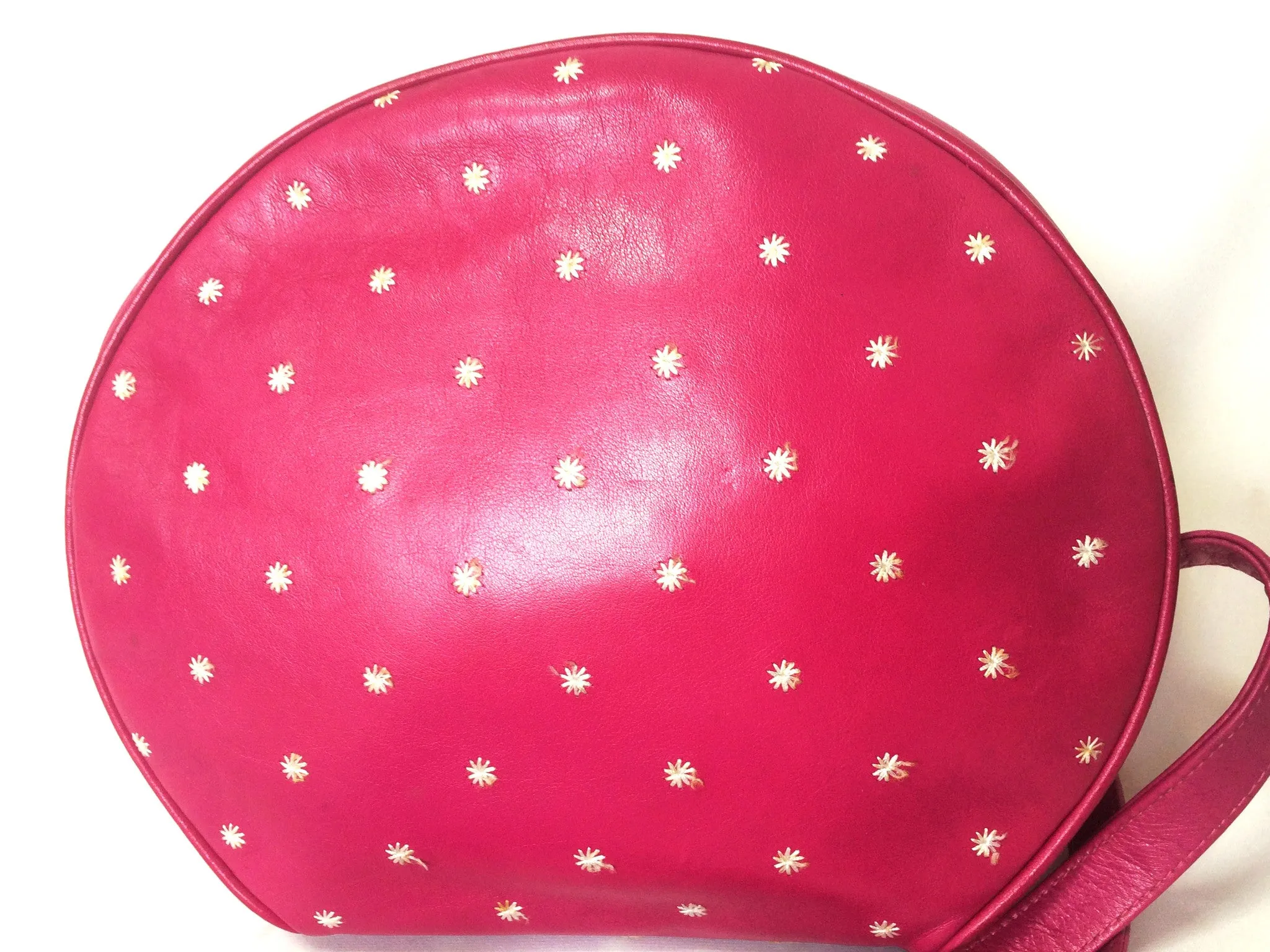 Vintage Valentino Garavani pink leather round shape shoulder purse with white small flower embroideries all over. So chic and cute.
