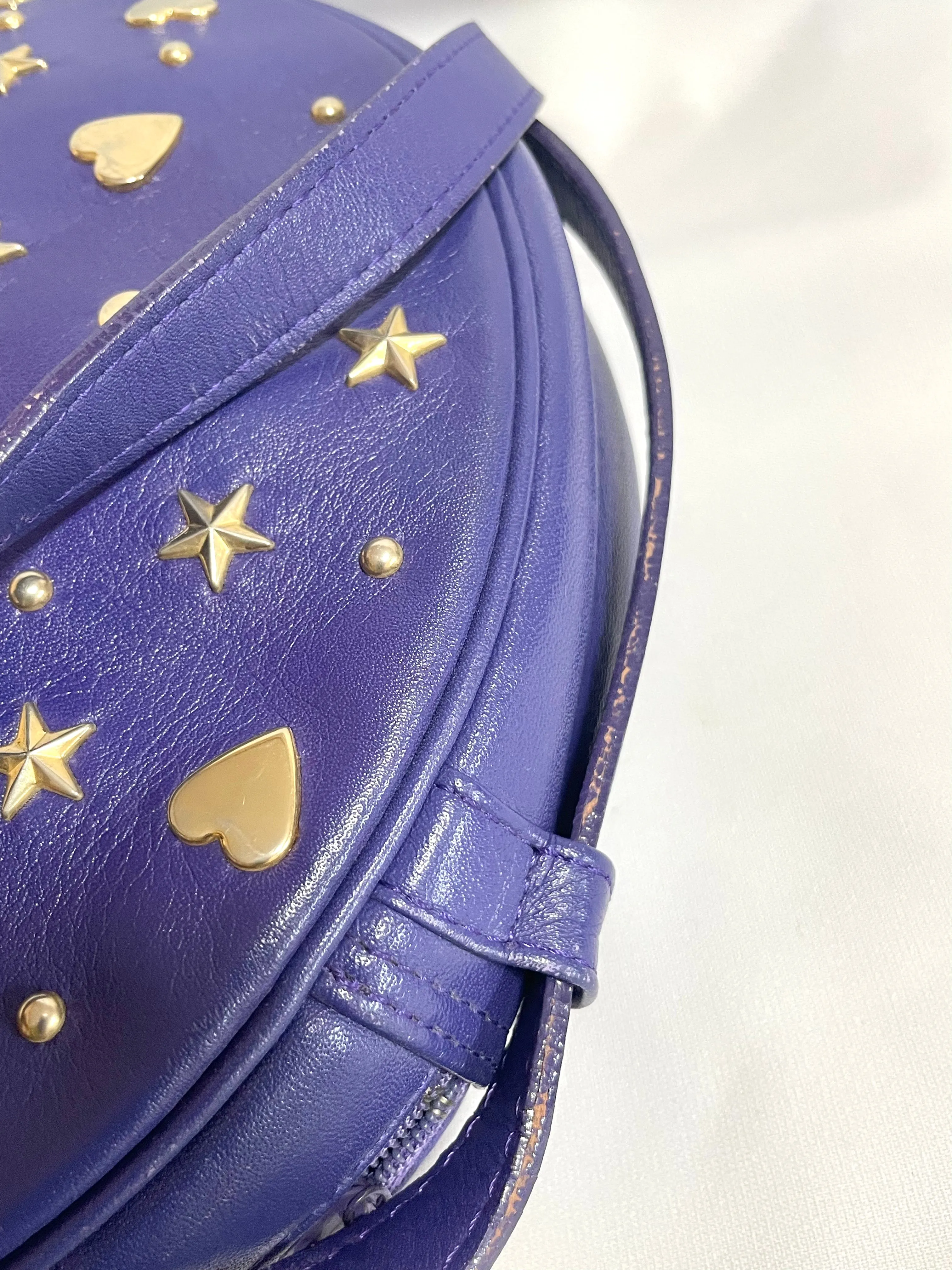 Vintage Yves Saint Laurent purple round bag with heart and star studs. One of a kind leather shoulder bag. 050730ac1