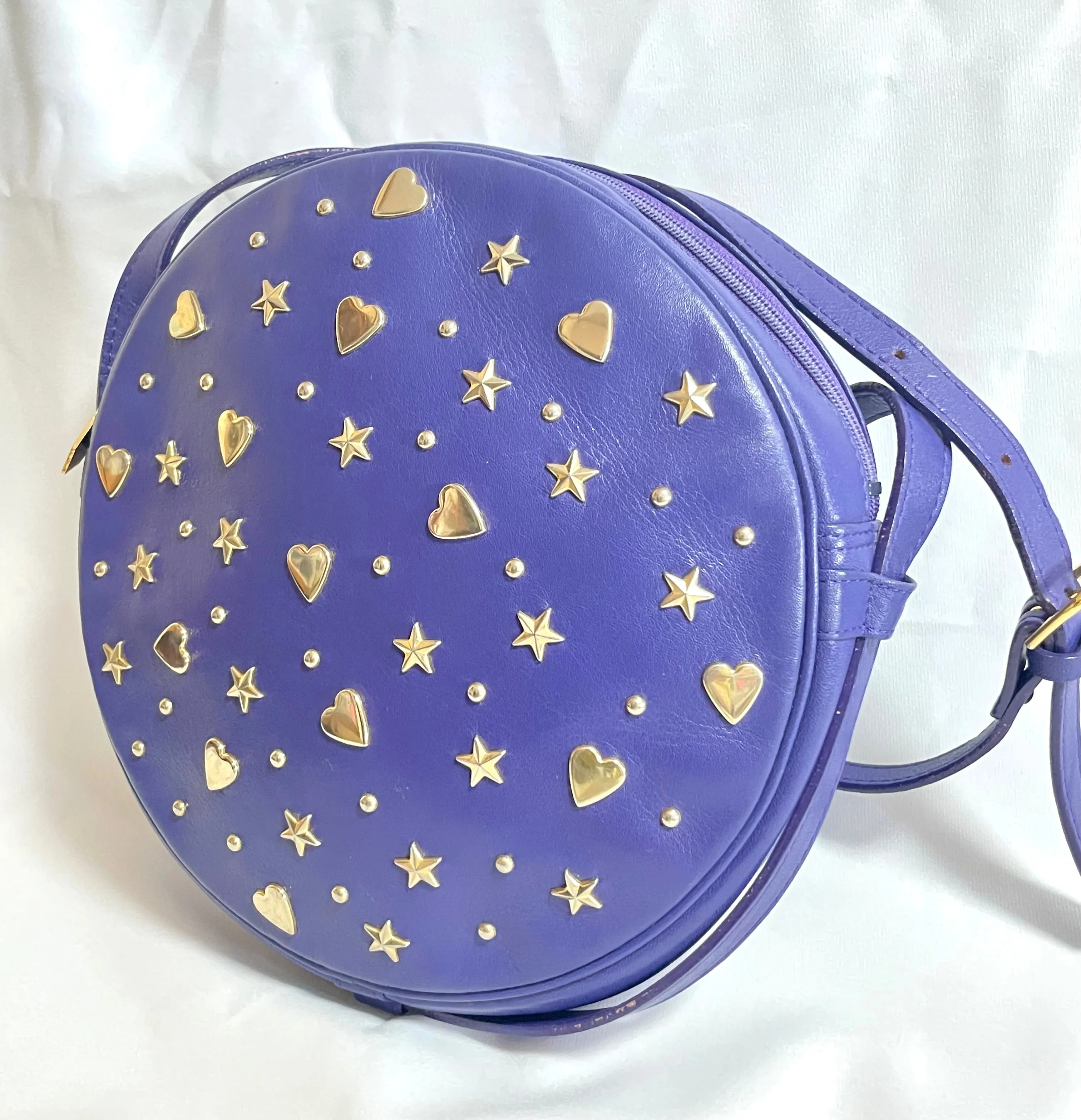 Vintage Yves Saint Laurent purple round bag with heart and star studs. One of a kind leather shoulder bag. 050730ac1