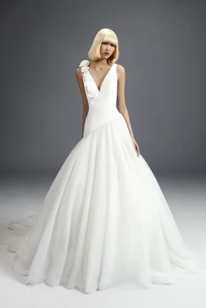 VRM374 - Flower bouquet tulle gown