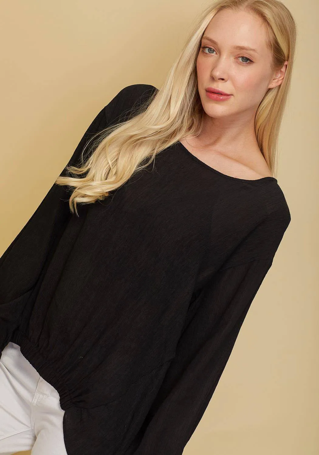Women's Hi-lo Elastic Banded Hem Top in Black