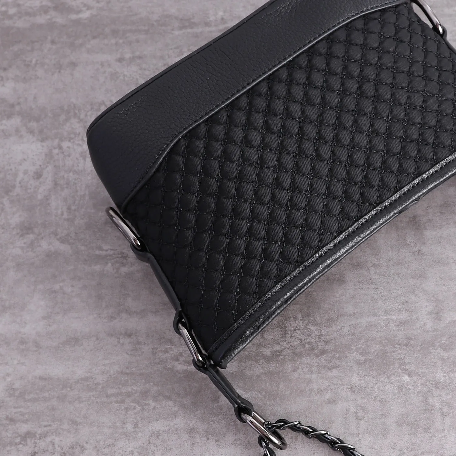 Womens Nylon Leather Shoulder Bag Womens Black Diamond Nylon Chain Shoulder Purse Nylon Chain Purse for Ladies